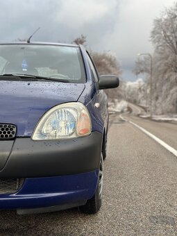 Toyota Yaris 1.0 VVTI - 8