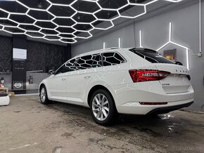 Škoda Superb 2,0tdi 110kw - 8