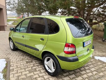 Renault Megane Scenic - 8