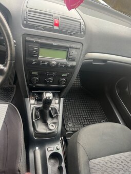 Skoda octavia 2 1.9TDI combi - 8