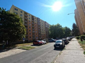 Predaj,3izb.byt s balkónom v Lučenci - 8