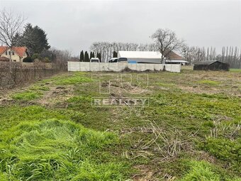 Na predaj krásne slnečné pozemky, 754 m2 a 716 m2, v... - 8