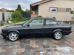 Bmw e30 coupe 318is - 8