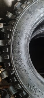 Predám pneu T3 237/70r16 offroad - 8