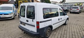 Lacno rozpredám Opel Combo C 2002-2012 na náhradné diely - 8