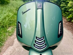 PIAGGIO Vespa GTS Super 300 Sport Limited Edition - 8