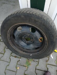 zimné pneumatiky215/55 R16 - 8