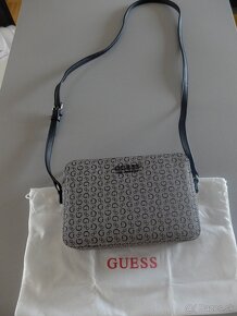 Kabelka Guess crosbody - 8