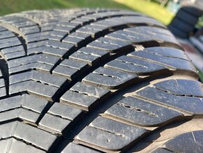 255/55 r19 zimne pneumatiky - 8