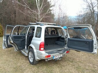 Suzuki Grand Vitara 2.0 benzín, 4x4, rok 2004 - 8