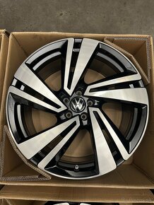 Nepoužité hliníkové disky VW Touareg - 5x112 R20 VW Nevada - 8