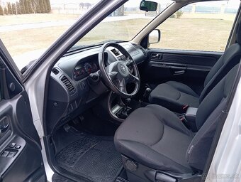 Nissan Terrano 2.7 TDi Sport 4x4 - 8