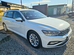 Volkswagen Passat Variant 2.0 TDI Elegance DSG - 8