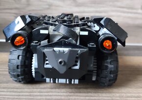 LEGO Super Heroes Batmobile ovládané aplikáciou 76112 - 8