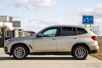 BMW X3 xDrive20i A/T - 8