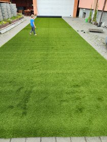 VÝPRODEJ umělý trávník výška 35mm za krásnou cenu 12€/1m² - 8
