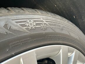 Predám zimné pneumatiky 235/45 R18  98V. - 8