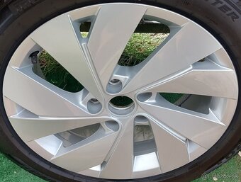 Originálne, atraktívne disky VW - 5x112 R17 - 8