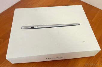 Mac Book air - 8