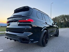 BMW X7 M50i BLACK INDIVIDUAL Full výbava možná výmena - 8