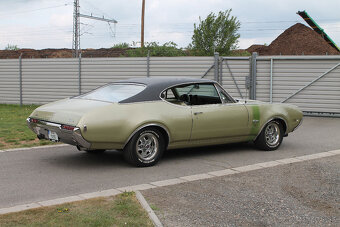 1968 Oldsmobile Cutlass 455 V8, manuál, brutální muscle - 8