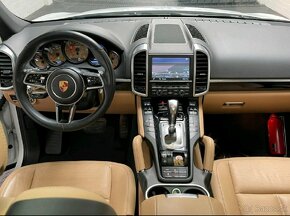 Porsche Cayenne 3.0 V6 (262HP) - 8