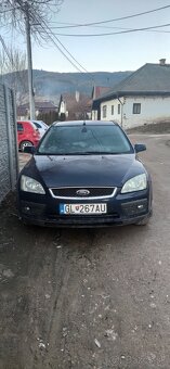 Ford FOCUS 2.0 - 8