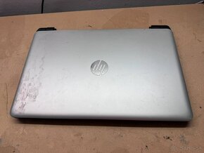 Predám pokazený notebook na náhradné diely zn. HP 355 G2 - 8