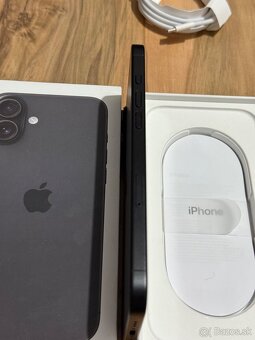 Predám Apple iPhone 16 Plus 128GB Black Malý nedostatok - 8