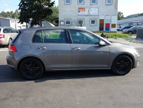 VW Golf - 8