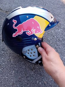 Red Bull prilba - 8