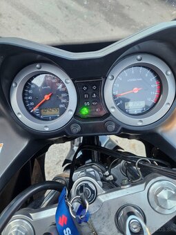 Suzuki v strom dl 1000 - 8