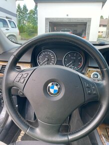 BMW rad 3 320d ročník 2007 - 8