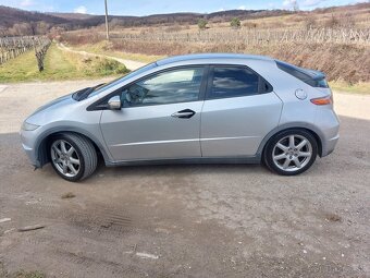 Predám Honda Civic 8g 1.8VTEC, 103kW - 8