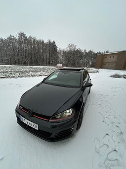 Predám VW Golf 7 GTI 162 kW DSG - 8