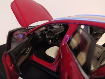 Mazda cx 30 1:18 - 8