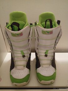 krasne damske snowboard boty BURTON velkost 39,5 - 8