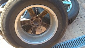 Elektrony 5x114 HYUNDAI IX-35 + 215/70 R16 100T XL ZIMNÉ 7mm - 8