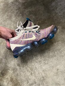 Nike Air VaporMax Flyknit 3 - 8