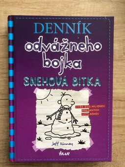 Predám sériu kníh denník odvážneho bojka - 8