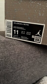 Jordan 4 Taupe Haze - 8