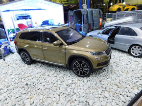 model auta skoda KODIAQ 1:18 zlatá farba / Paudi - 8