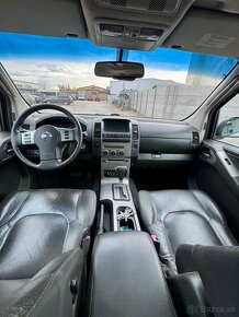 Nissan Navara 2.5 TDi Double Cab - 8