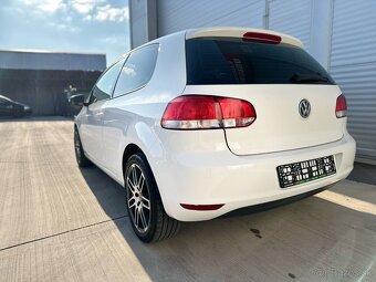 Volkswagen Golf VI 1.4 16V 59 kW 2010 - 8