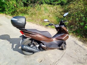 SKÚTER HONDA PCX 125 - 8