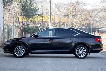 Škoda Superb 2.0 TDI Style DSG - 8