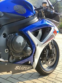 Suzuki GSX-R 600 K7 2007 - 8