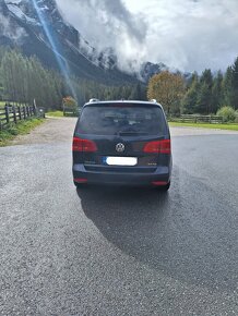 Predám VW TOURAN 2.0TDI/103KW r.v.2011 - 8