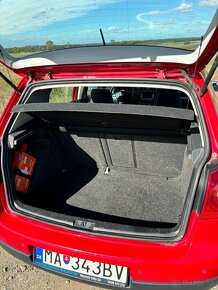 VW Golf 5 1,6i - 8