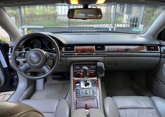 Audi A8 4,2 MPi LPG serviska Quattro benzín automat 246 kw - 8